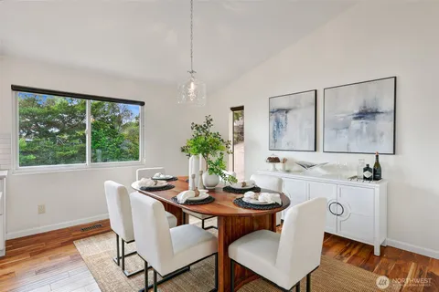 $1,650,000 | 10960 39th Avenue Southwest, Seattle, WA 98146