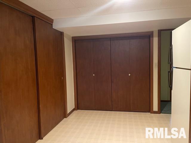 8814 Ridgewood Road Rock Island, IL 61201 - Photo 23 of 41 Gallery Image 23