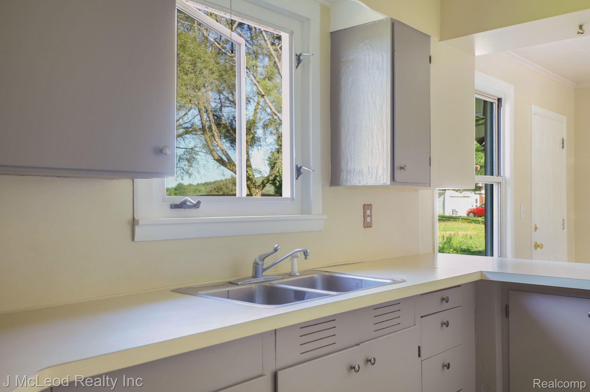 8866 State Road Millington, MI 48746 - Photo 19 of 48 Gallery Image 19