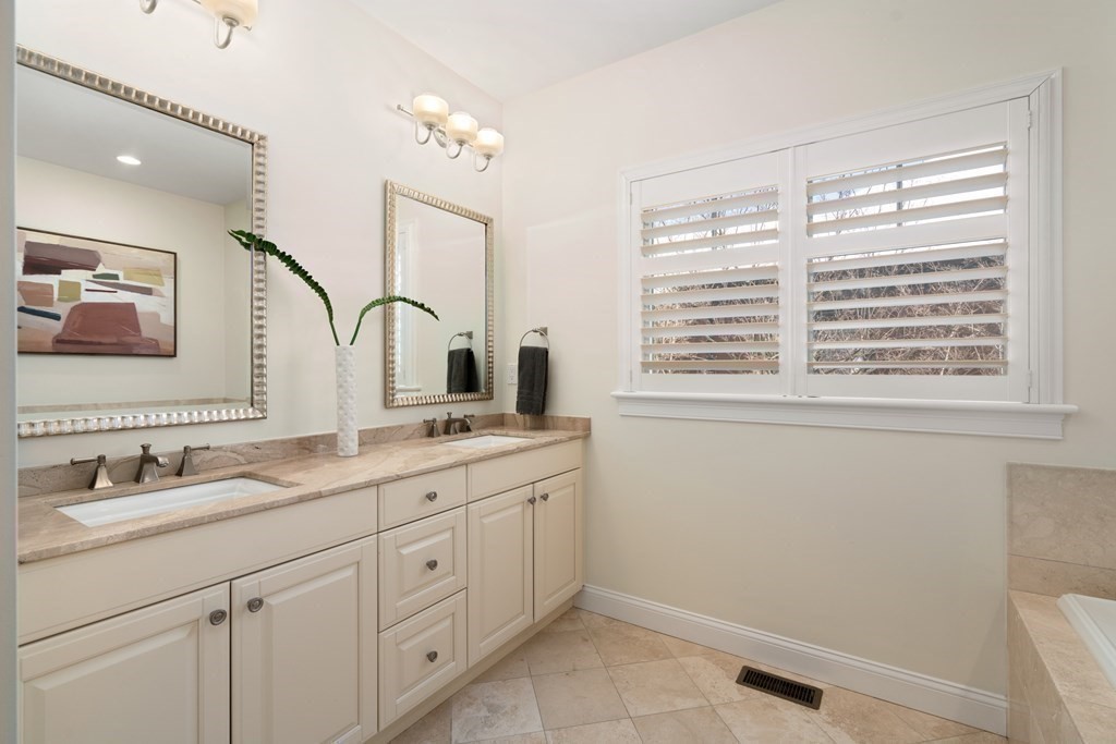 167 Black Rock Drive, Unit 167 Hingham, MA 02043 - Photo 18 of 34