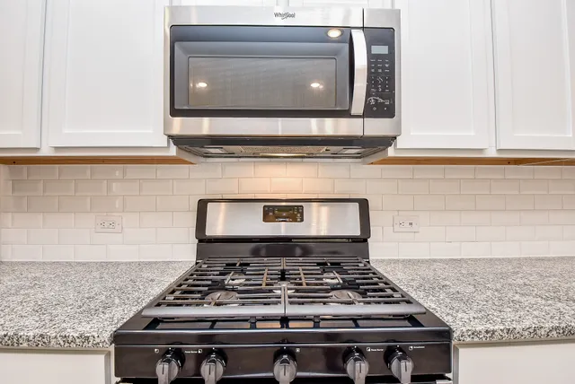 $2,150 | 31326 Black Frst Crossing, Fulshear, TX 77441