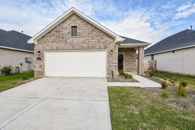 $2,150 | 31326 Black Frst Crossing, Fulshear, TX 77441