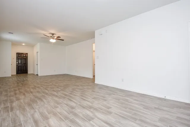 $2,150 | 31326 Black Frst Crossing, Fulshear, TX 77441