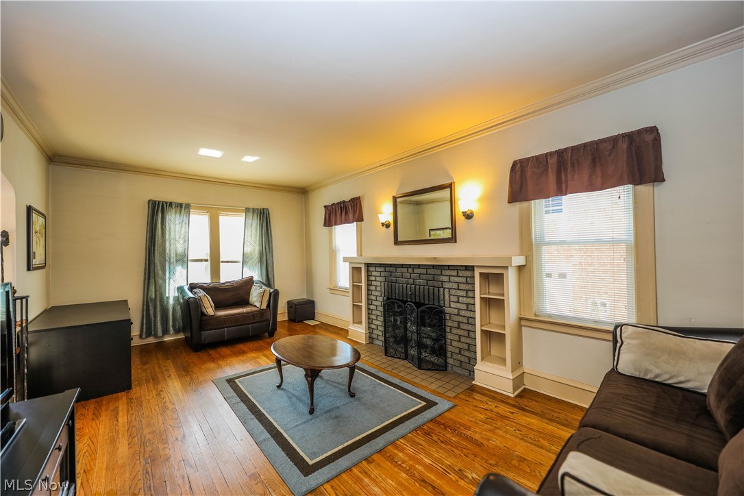 3526 Boynton Road Cleveland Heights, OH 44121 - Photo 5 of 28 Gallery Image 5