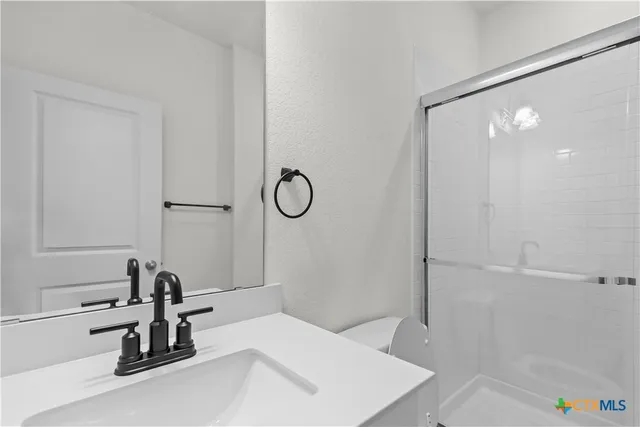 $220,000 | 430 Line Of Fire Way, Jarrell, TX 76537