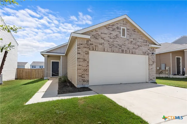 $220,000 | 430 Line Of Fire Way, Jarrell, TX 76537