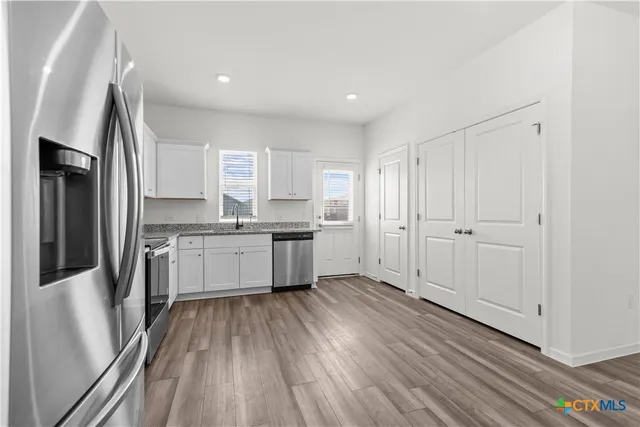 $220,000 | 430 Line Of Fire Way, Jarrell, TX 76537