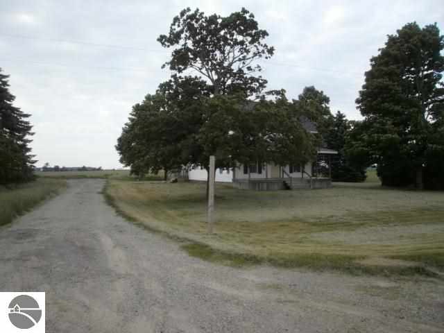 7555 East Fillmore Road Ithaca, MI 48847 - Photo 26 of 26 1748306-25.JPG