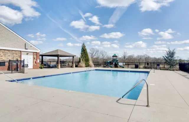 $1,650 | 1011 Somerset Springs Drive, Spring Hill, TN 37174