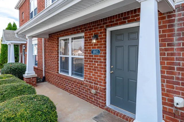 $1,650 | 1011 Somerset Springs Drive, Spring Hill, TN 37174