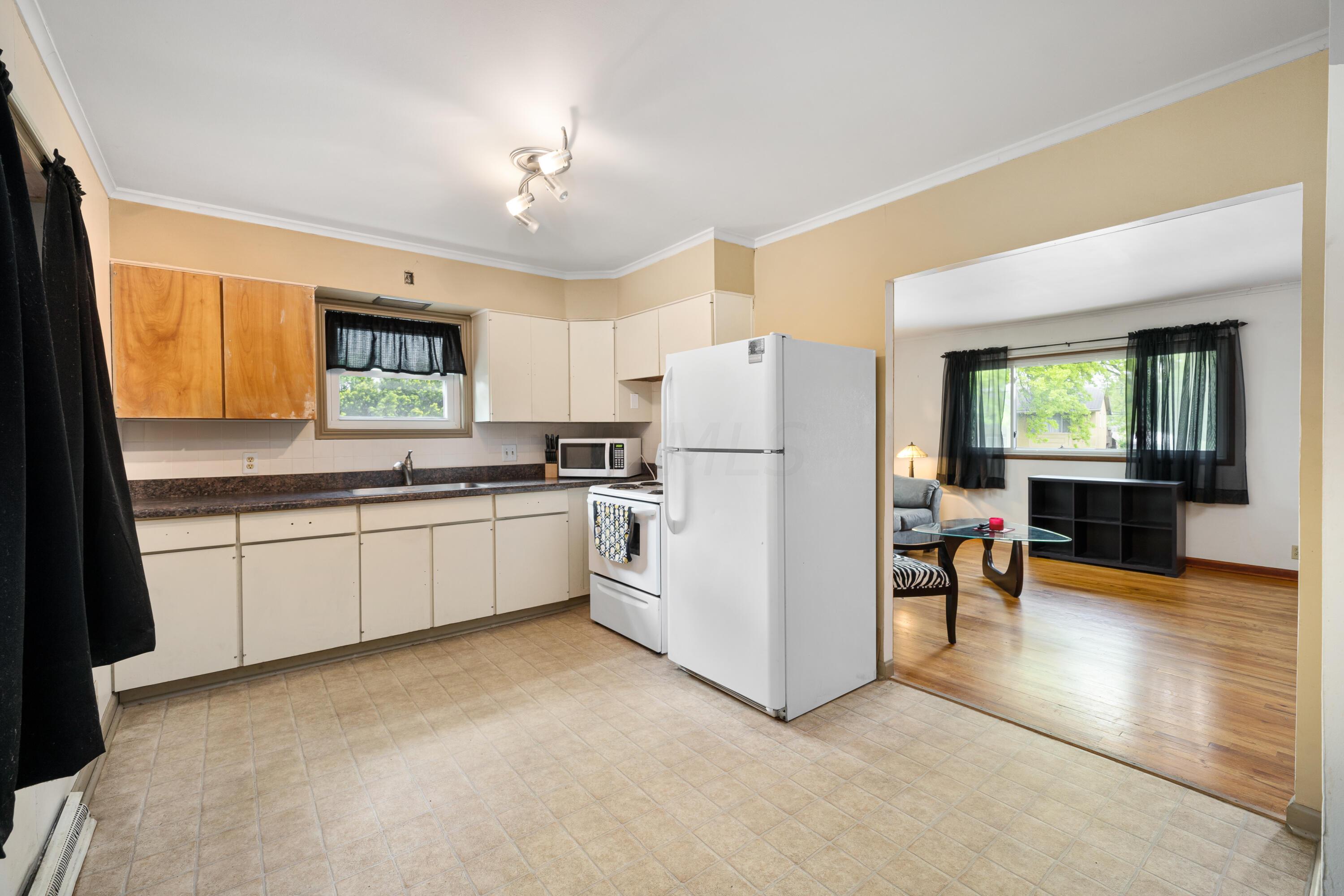 5296 Stock Road Columbus, OH 43229 - Photo 10 of 32 5296 Stock Road_MLS_9