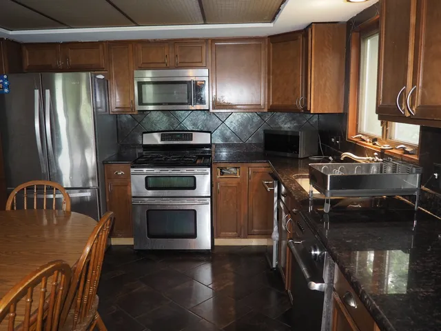 $2,000 | 14531 South Ravinia Avenue, Unit 3S, Orland Park, IL 60462