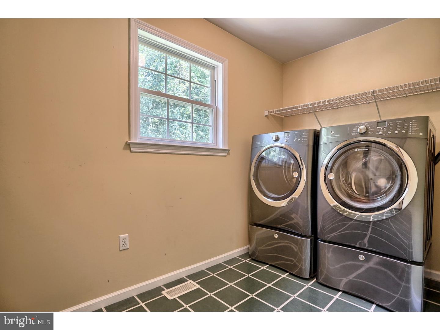 6 Ridgeway Circle Birdsboro, PA 19508 - Photo 13 of 24 Gallery Image 13