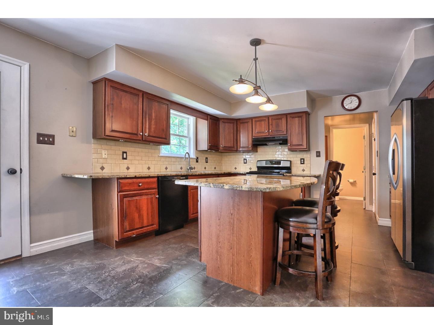 6 Ridgeway Circle Birdsboro, PA 19508 - Photo 9 of 24 Gallery Image 9
