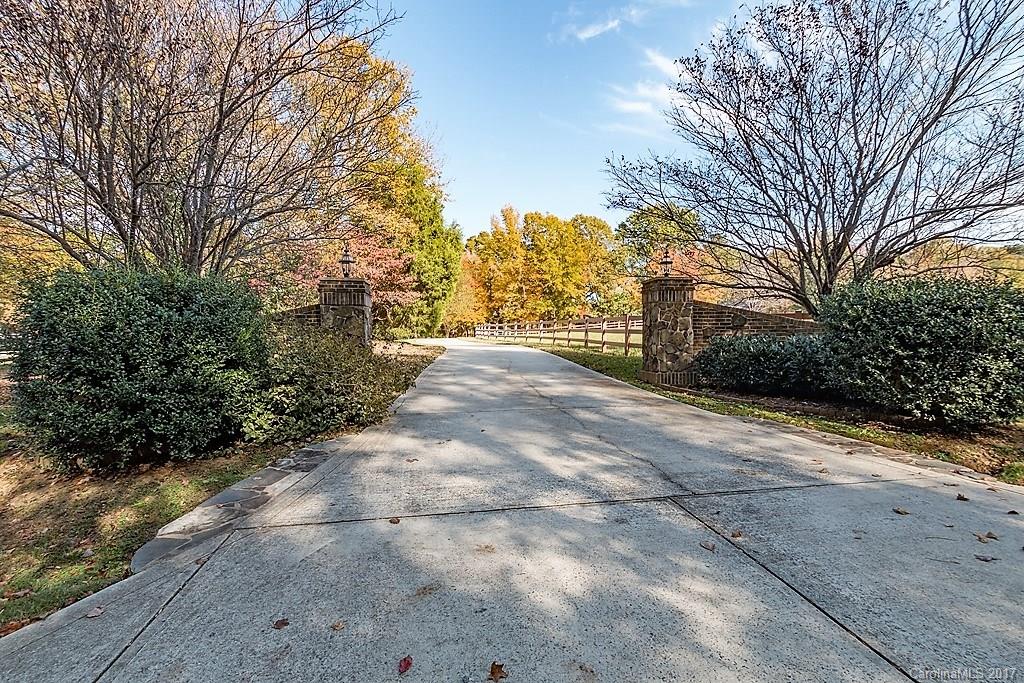 2709 Valley Farm Road Waxhaw, NC 28173 - Photo 3 of 28 Gallery Image 3