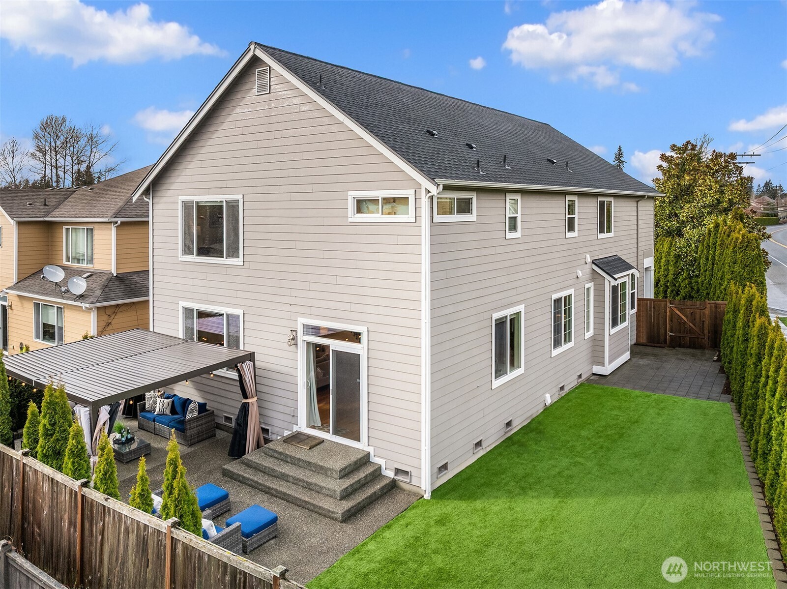 4106 167th Place Southeast Bothell, WA 98012 - Photo 2 of 35