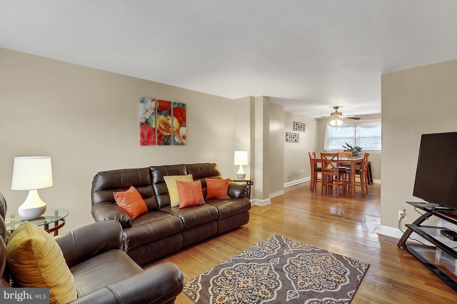 1553 Langford Road Baltimore, MD 21207 - Photo 2 of 21 Living Room