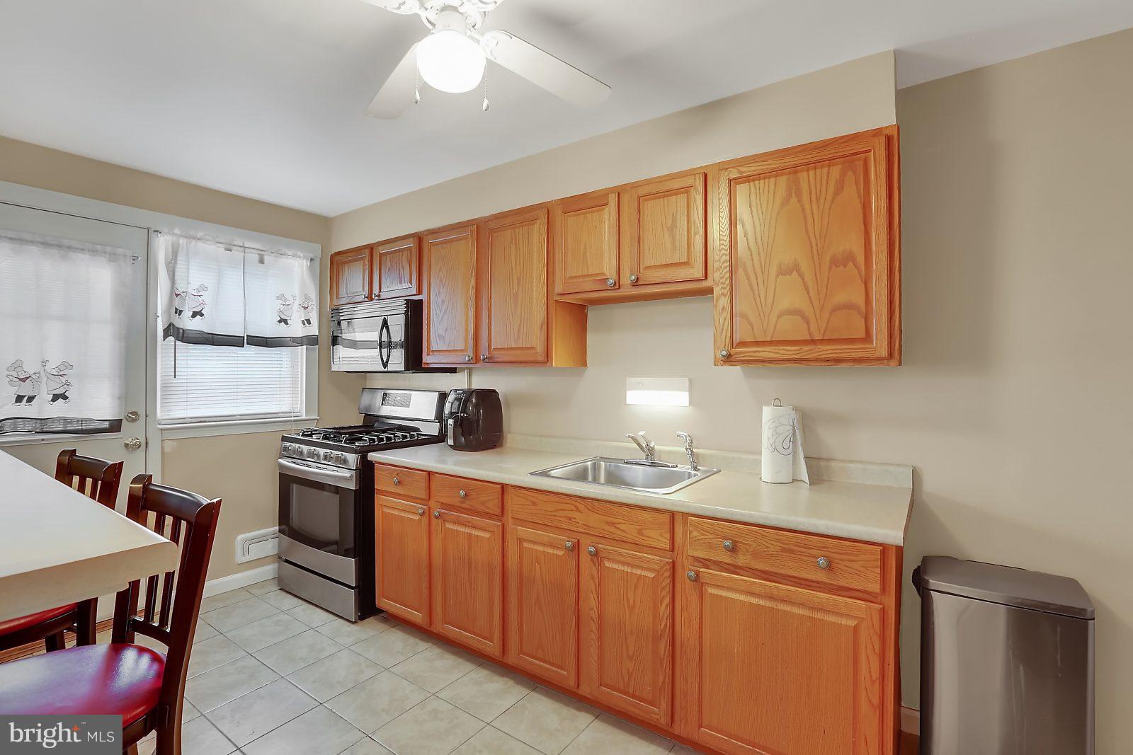 1553 Langford Road Baltimore, MD 21207 - Photo 7 of 21 Kitchen