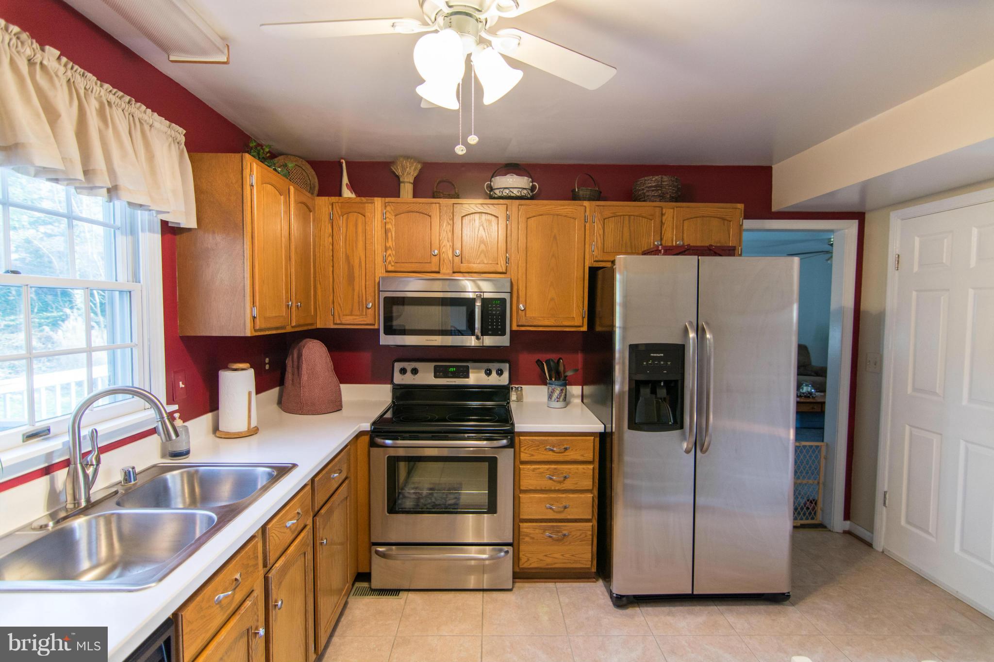 791 Snodgrass Road Crownsville, MD 21032 - Photo 9 of 29 Kitchen