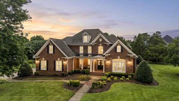 $1,100,000 | 9867 Windrose Circle, Chattanooga, TN 37421