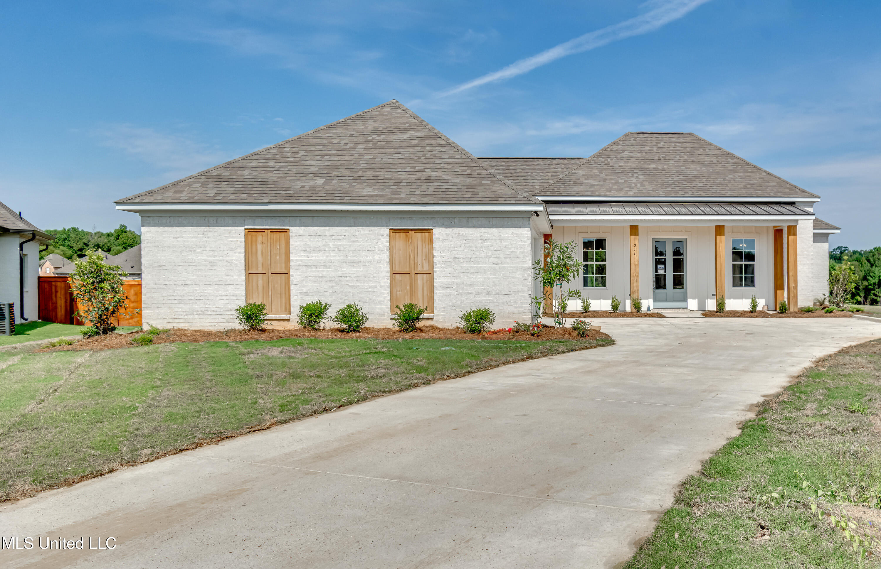 241 Bronson Bend Flowood, MS 39232 - Photo 2 of 59 241 Bronson St-7