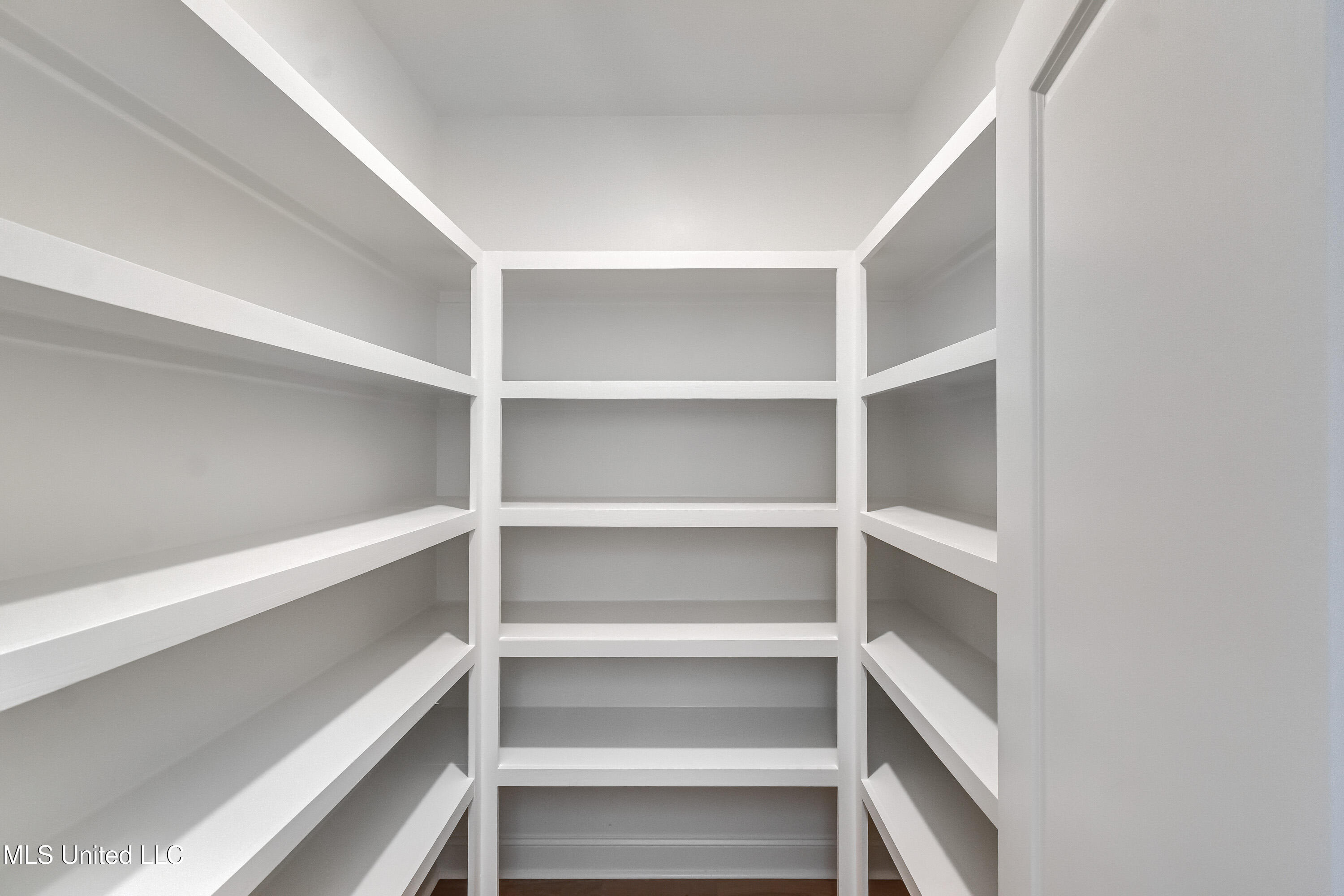 241 Bronson Bend Flowood, MS 39232 - Photo 24 of 59 241 Bronson St-34