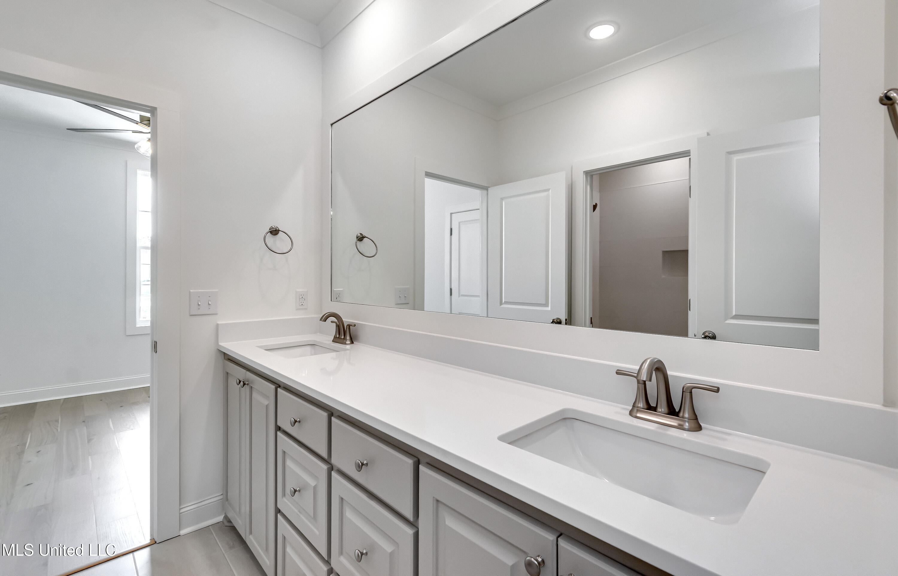 241 Bronson Bend Flowood, MS 39232 - Photo 29 of 59 241 Bronson St-43