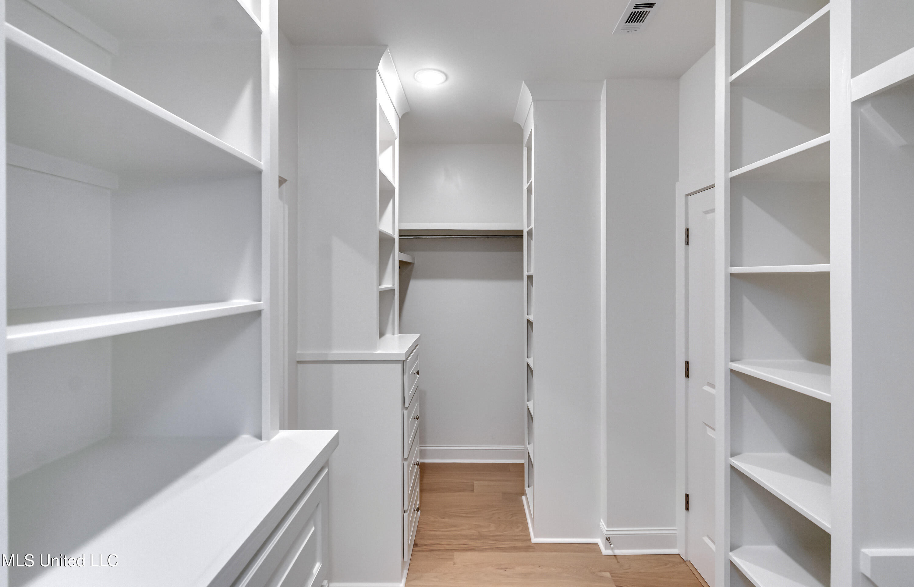 241 Bronson Bend Flowood, MS 39232 - Photo 53 of 59 241 Bronson St-63