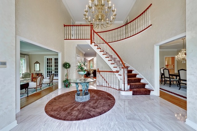 902 St Stephens Green Oak Brook, IL 60523 - Photo 4 of 25