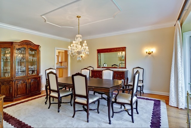 902 St Stephens Green Oak Brook, IL 60523 - Photo 5 of 25