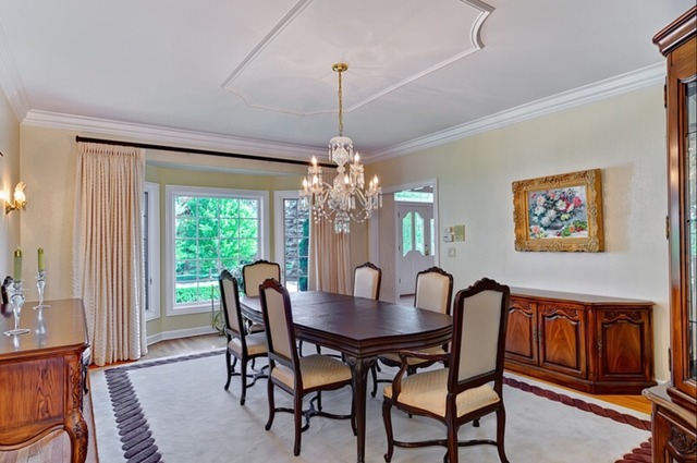 902 St Stephens Green Oak Brook, IL 60523 - Photo 6 of 25