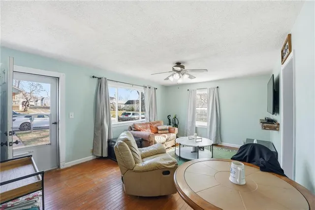 $165,000 | 305 Cline Street, Pleasant Hill, MO 64080