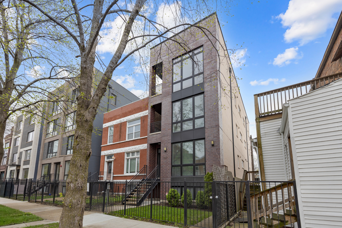 225 South Hamilton Avenue, Unit 3 Chicago, IL 60612 - Photo 1 of 27
