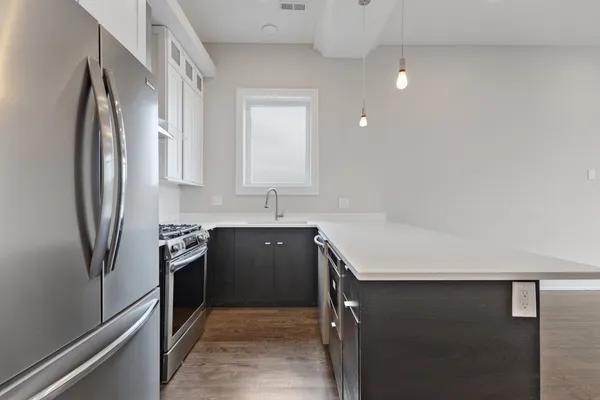 $454,900 | 225 South Hamilton Avenue, Unit 3, Chicago, IL 60612