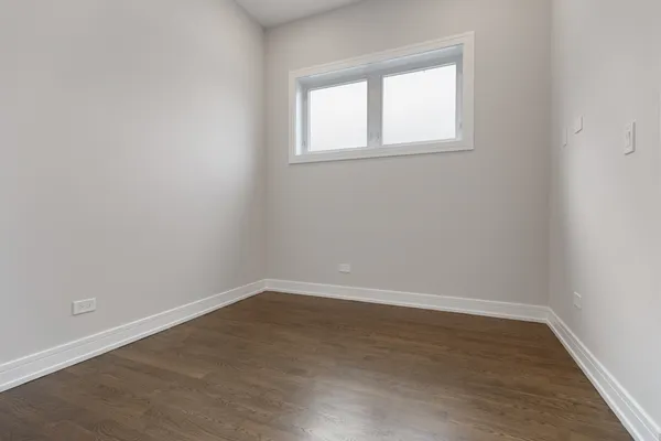 $454,900 | 225 South Hamilton Avenue, Unit 3, Chicago, IL 60612