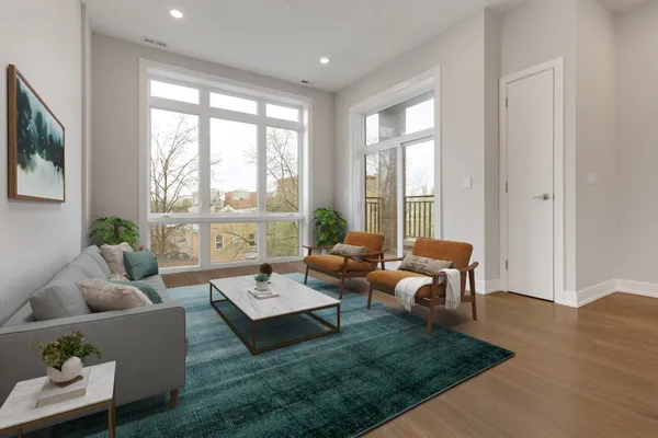$454,900 | 225 South Hamilton Avenue, Unit 3, Chicago, IL 60612