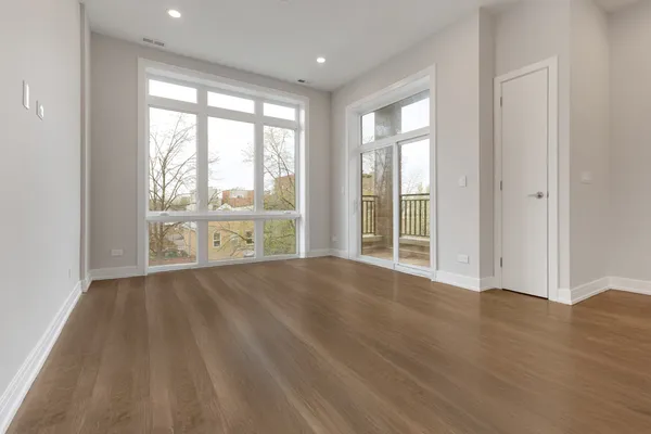 $454,900 | 225 South Hamilton Avenue, Unit 3, Chicago, IL 60612