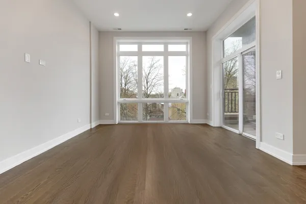 $454,900 | 225 South Hamilton Avenue, Unit 3, Chicago, IL 60612