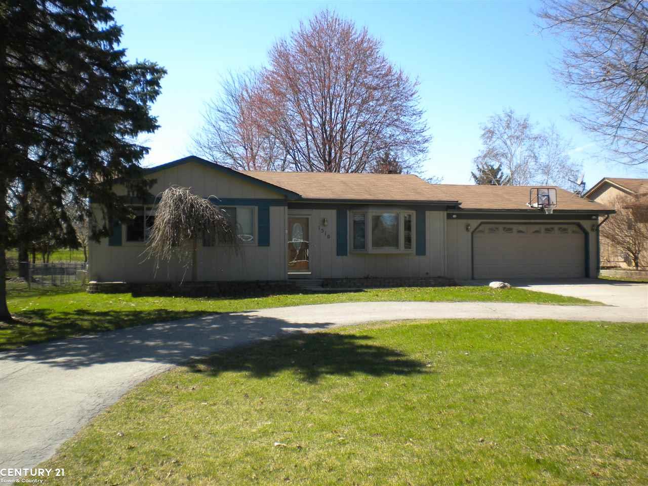 1510 Parke Street Rochester Hills, MI 48307 - Photo 3 of 35