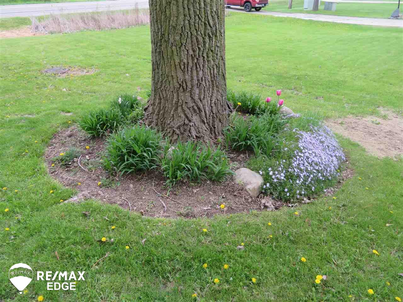 5280 Belsay Road Grand Blanc, MI 48439 - Photo 19 of 21 31380083-18.JPG
