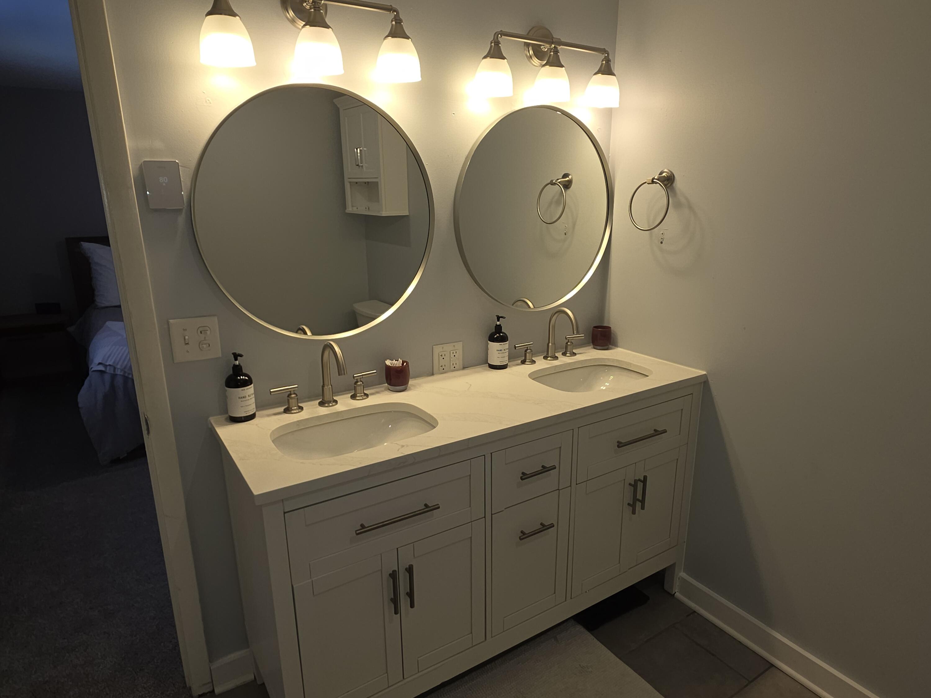 308 East Spooner Road Fox Point, WI 53217 - Photo 16 of 30 20260129_112950