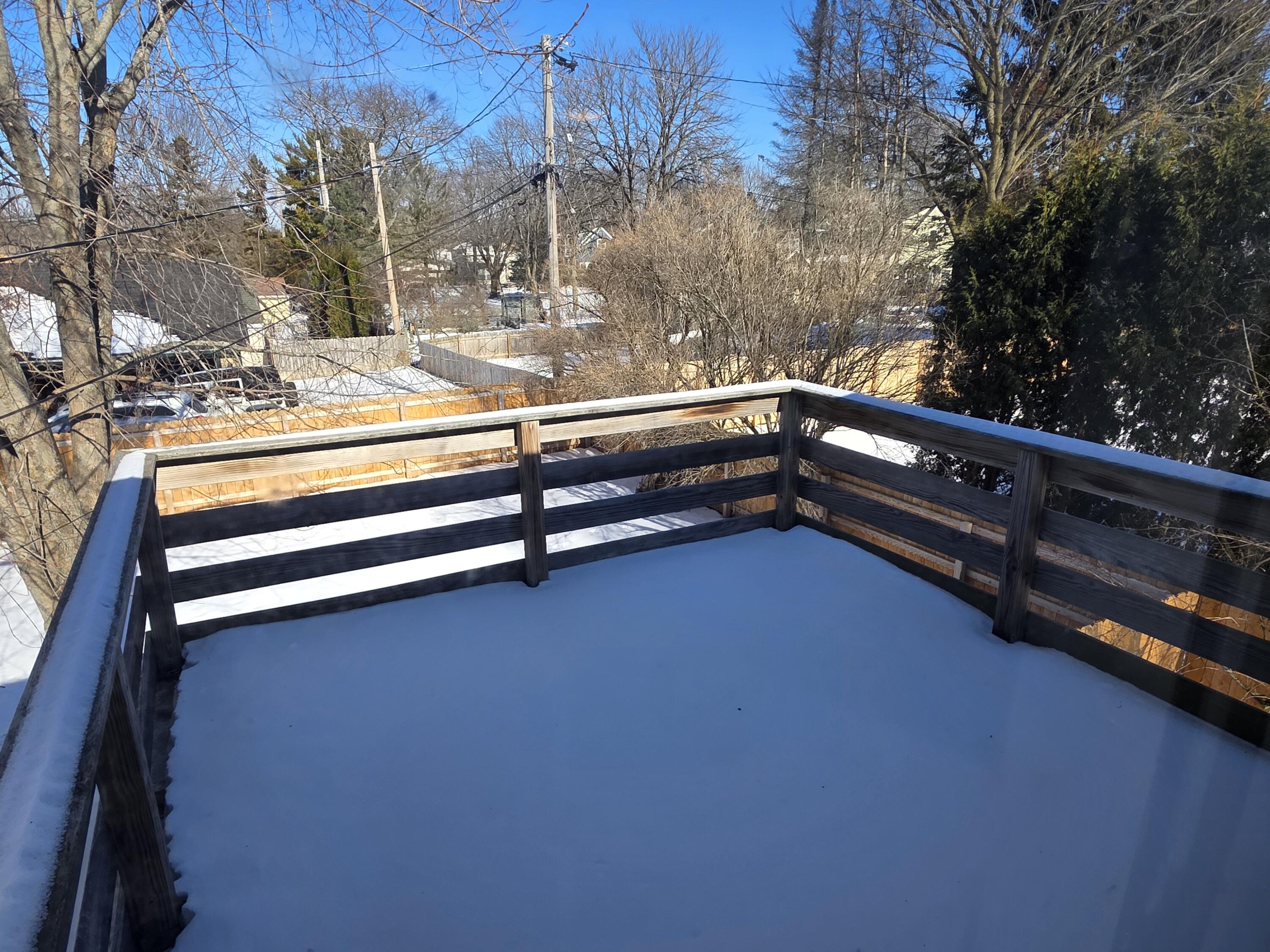 308 East Spooner Road Fox Point, WI 53217 - Photo 27 of 30 20260129_114518