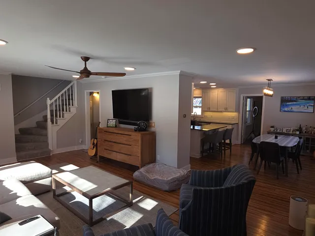 $3,775 | 308 East Spooner Road, Fox Point, WI 53217