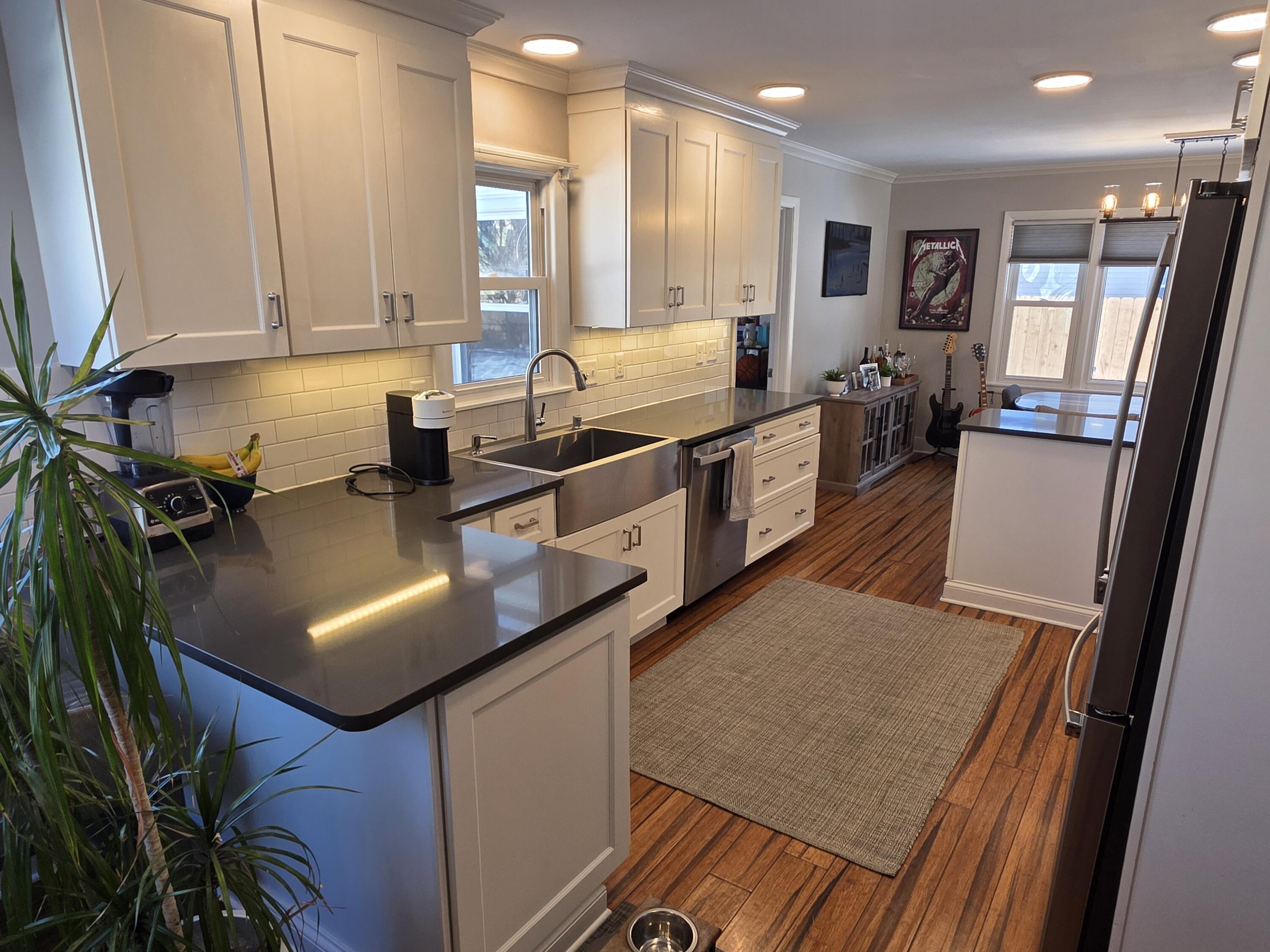 308 East Spooner Road Fox Point, WI 53217 - Photo 7 of 30 20260129_113742