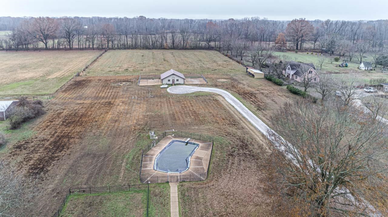 3899 Kerr Road Millington, TN 38053 - Photo 5 of 25 a view of a backyard