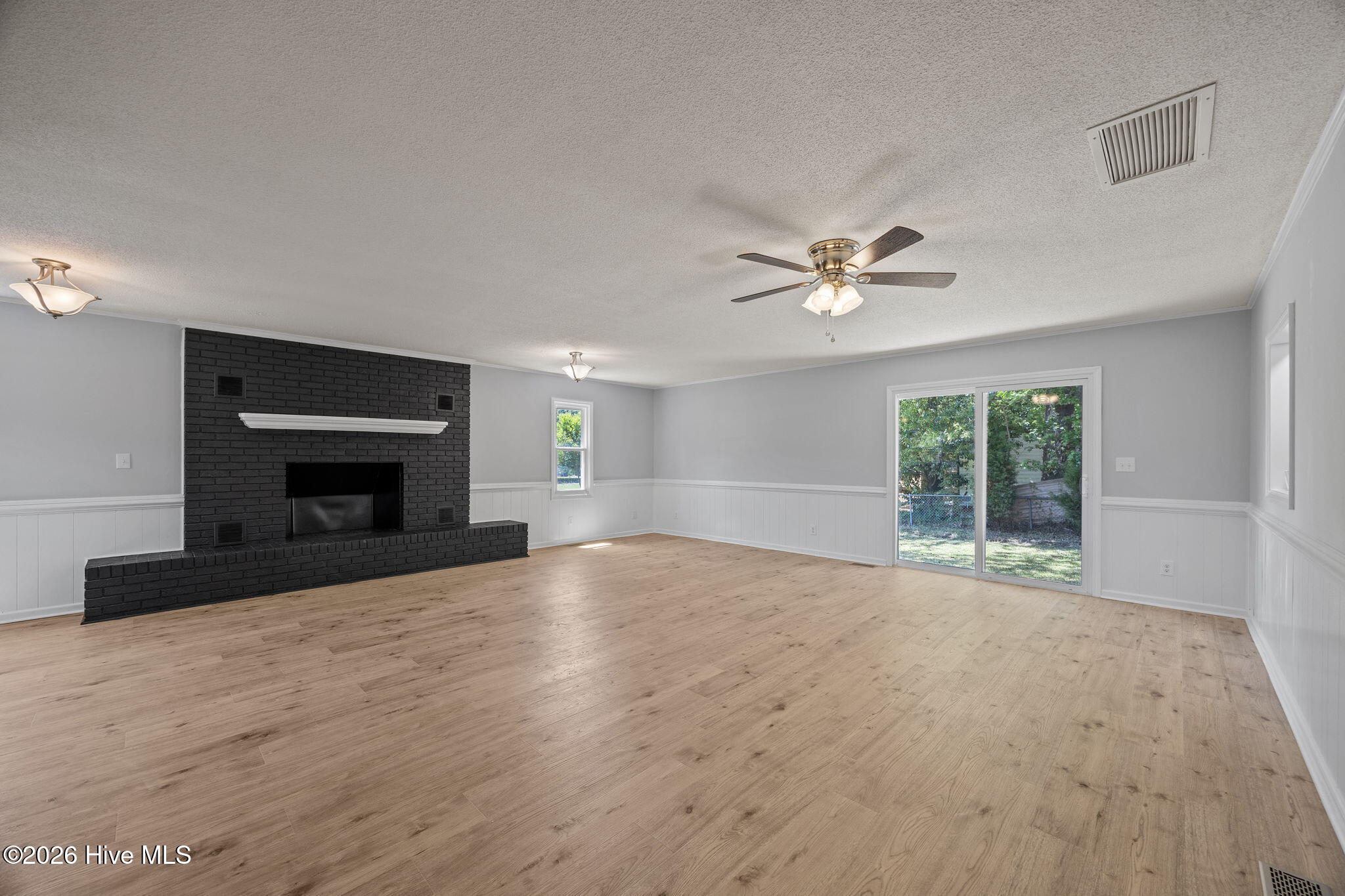 202 Stratford Road Havelock, NC 28532 - Photo 11 of 30 30-web-or-mls-202 Stratford 054