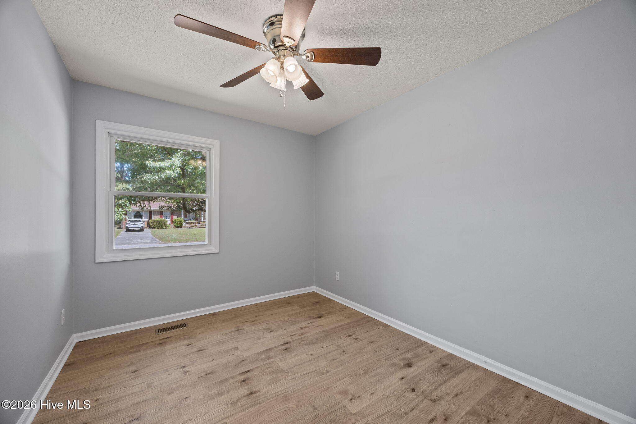 202 Stratford Road Havelock, NC 28532 - Photo 20 of 30 41-web-or-mls-202 Stratford 087