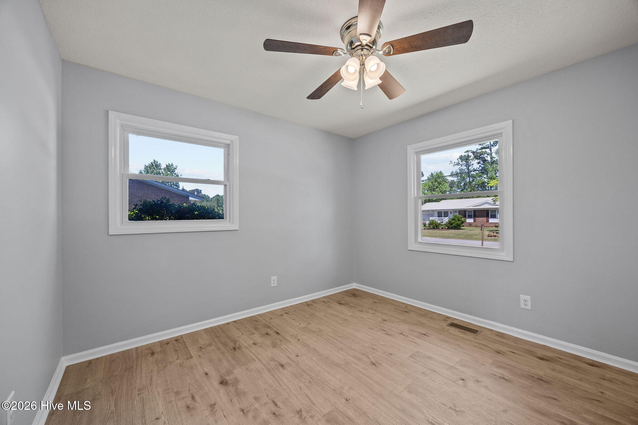 202 Stratford Road Havelock, NC 28532 - Photo 22 of 30 39-web-or-mls-202 Stratford 081