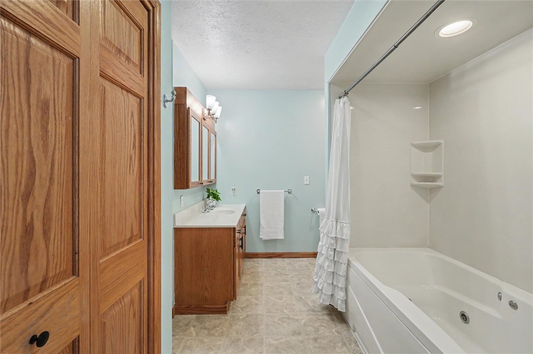111 Warner Avenue Georgetown, IL 61846 - Photo 26 of 48
