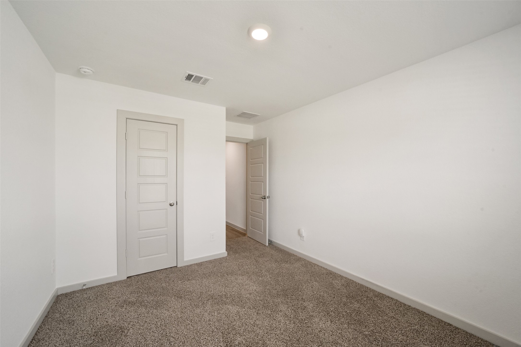 7834 Wrangler Shack Lane Rosharon, TX 77583 - Photo 18 of 29 2nd Bedroom